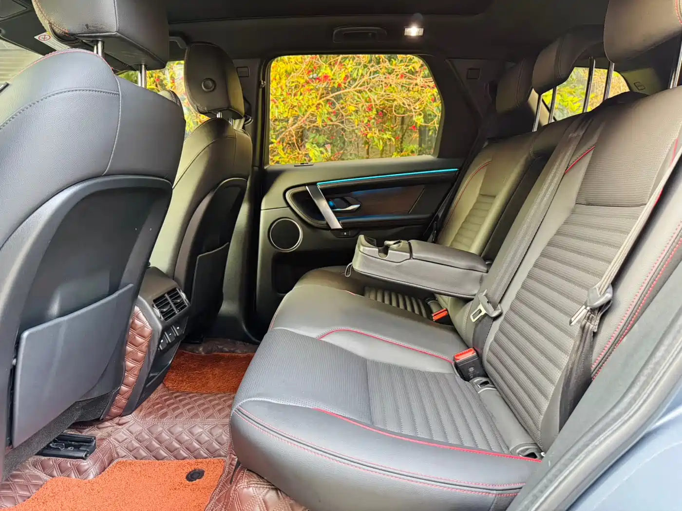 Land Rover Discovery Sport 2022 Model 249PS R-Dynamic S Performance Edition 5-Seater фото 20