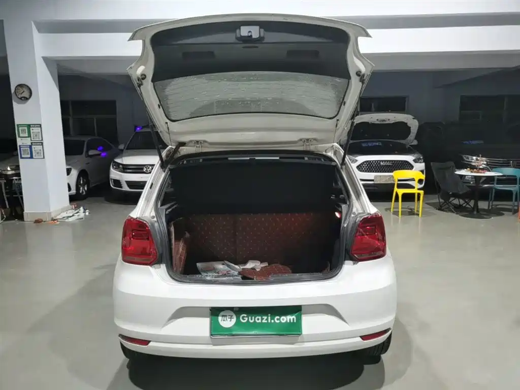 Volkswagen Polo 2016 1.4L Automatic Trend фото 19