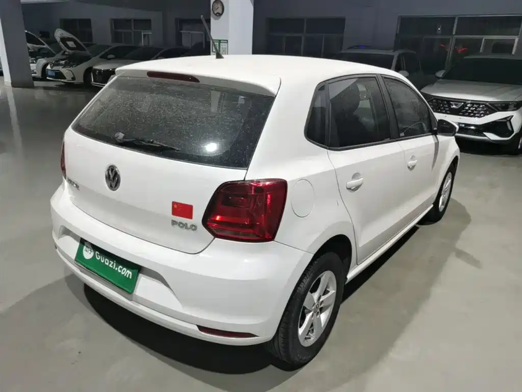 Volkswagen Polo 2016 1.4L Automatic Trend фото 7