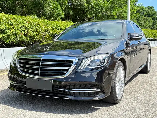 Mercedes-Benz S-Class 2020