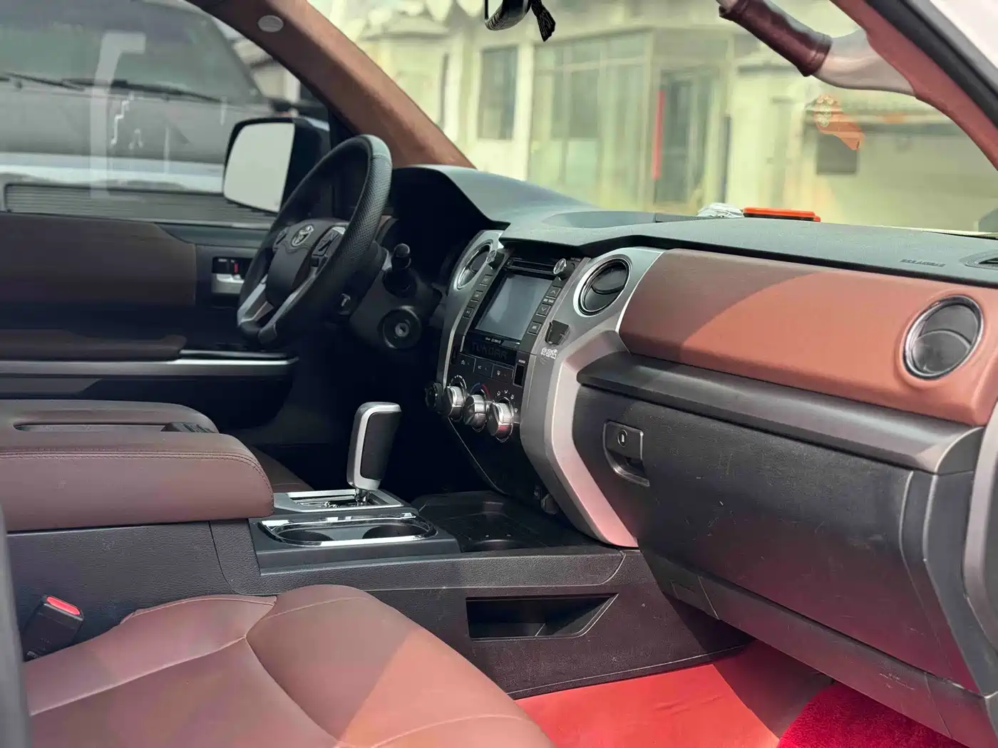 Toyota Tundra 2014 5.7L TRD Pro фото 8