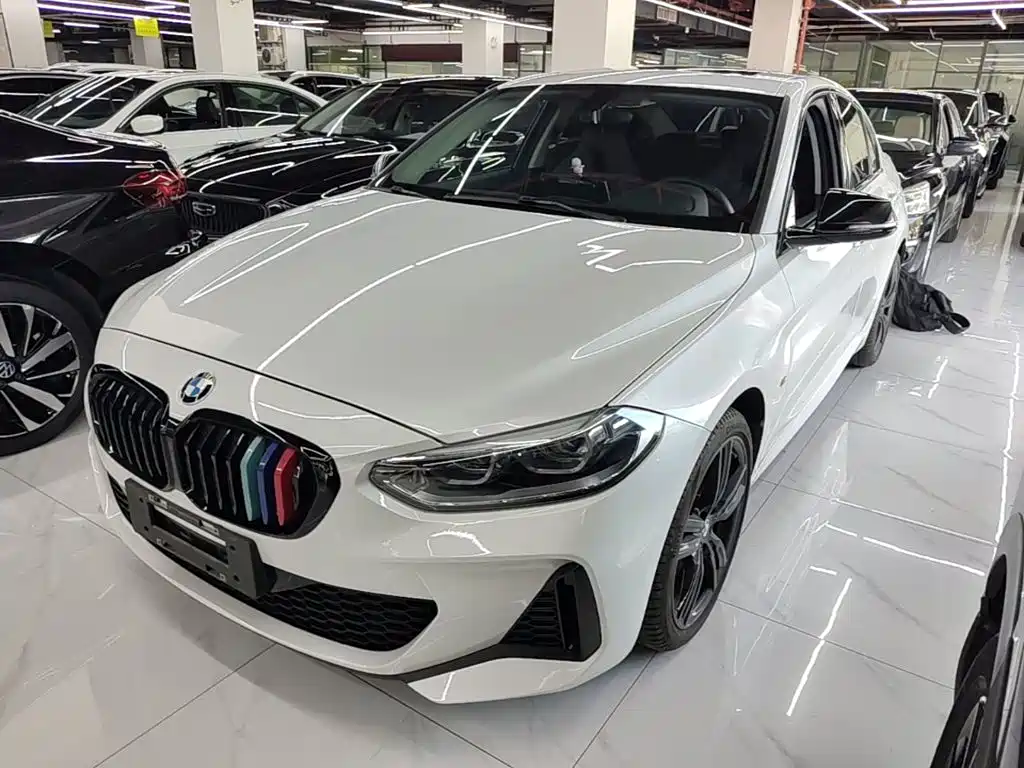 BMW 1 Series 2024 2023 125i M Sport Shadow Edition