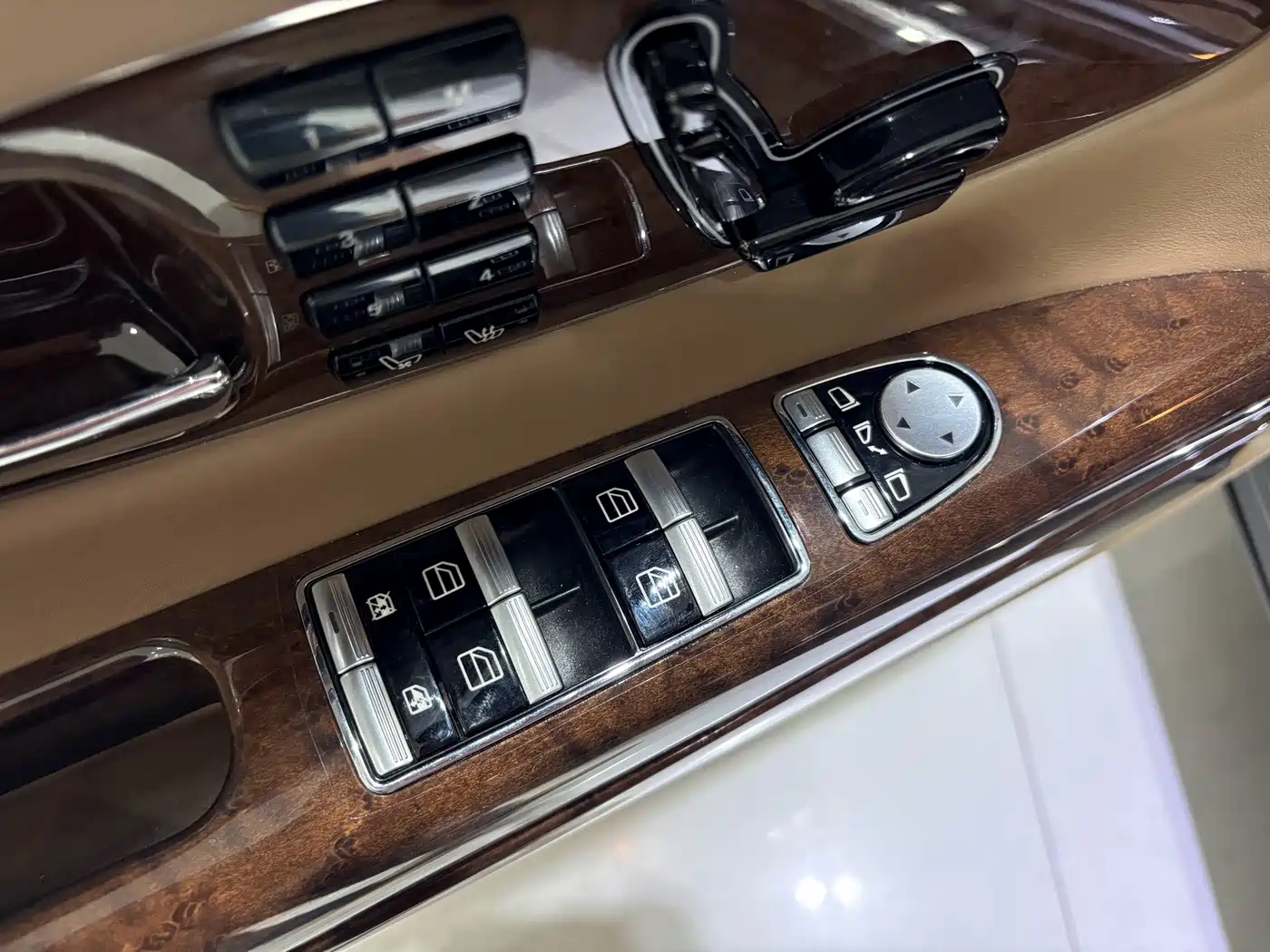 Maybach Maybach 2013 2011 6.0T 62 S