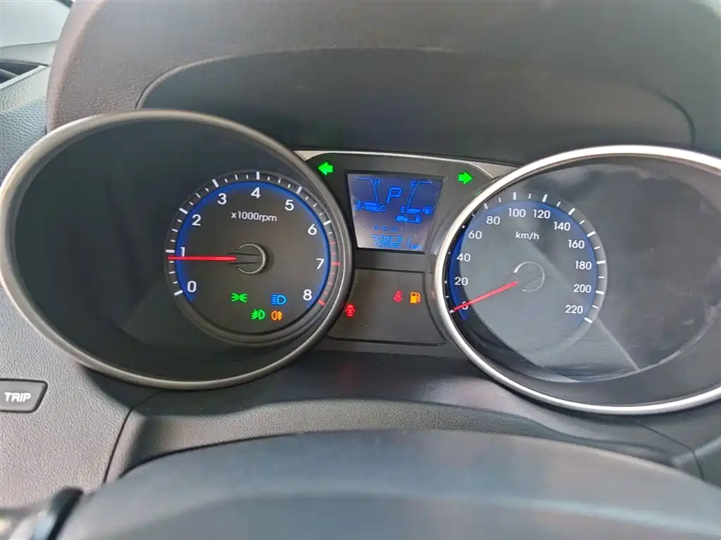 Hyundai Beijing Hyundai ix35 2015 2.0L Automatic 2WD Smart China V фото 12