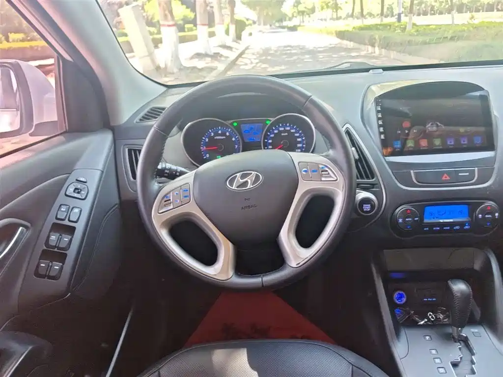 Hyundai Beijing Hyundai ix35 2015 2.0L Automatic 2WD Smart China V фото 11