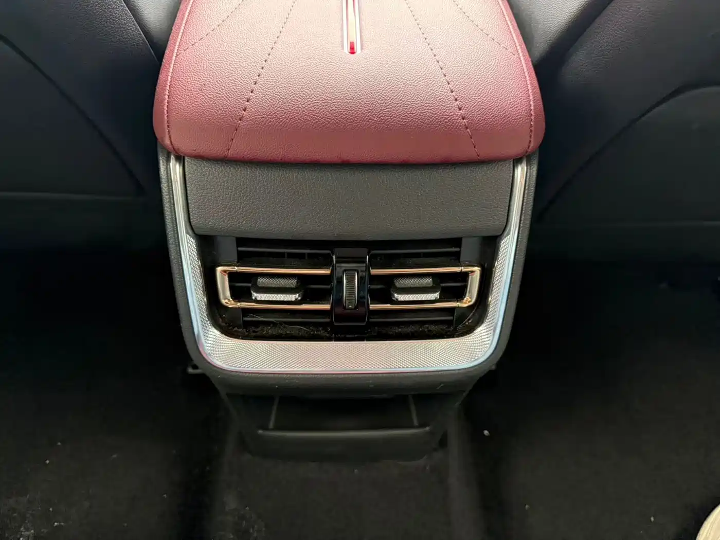 Hongqi H5 2023 1.5T DCT Smart Connect Flag Rhythm фото 8