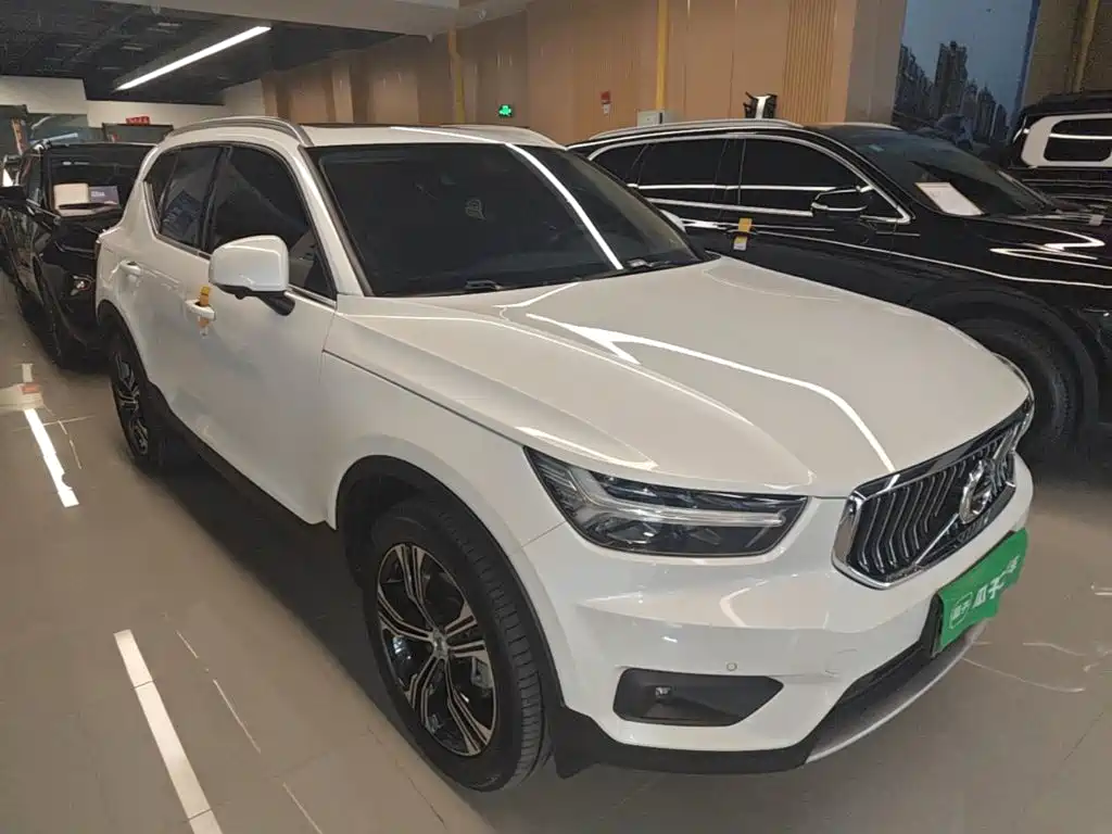 Volvo XC40 2021 2021 T4 AWD Smart Luxury Edition