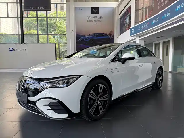 Mercedes-Benz EQE 2025