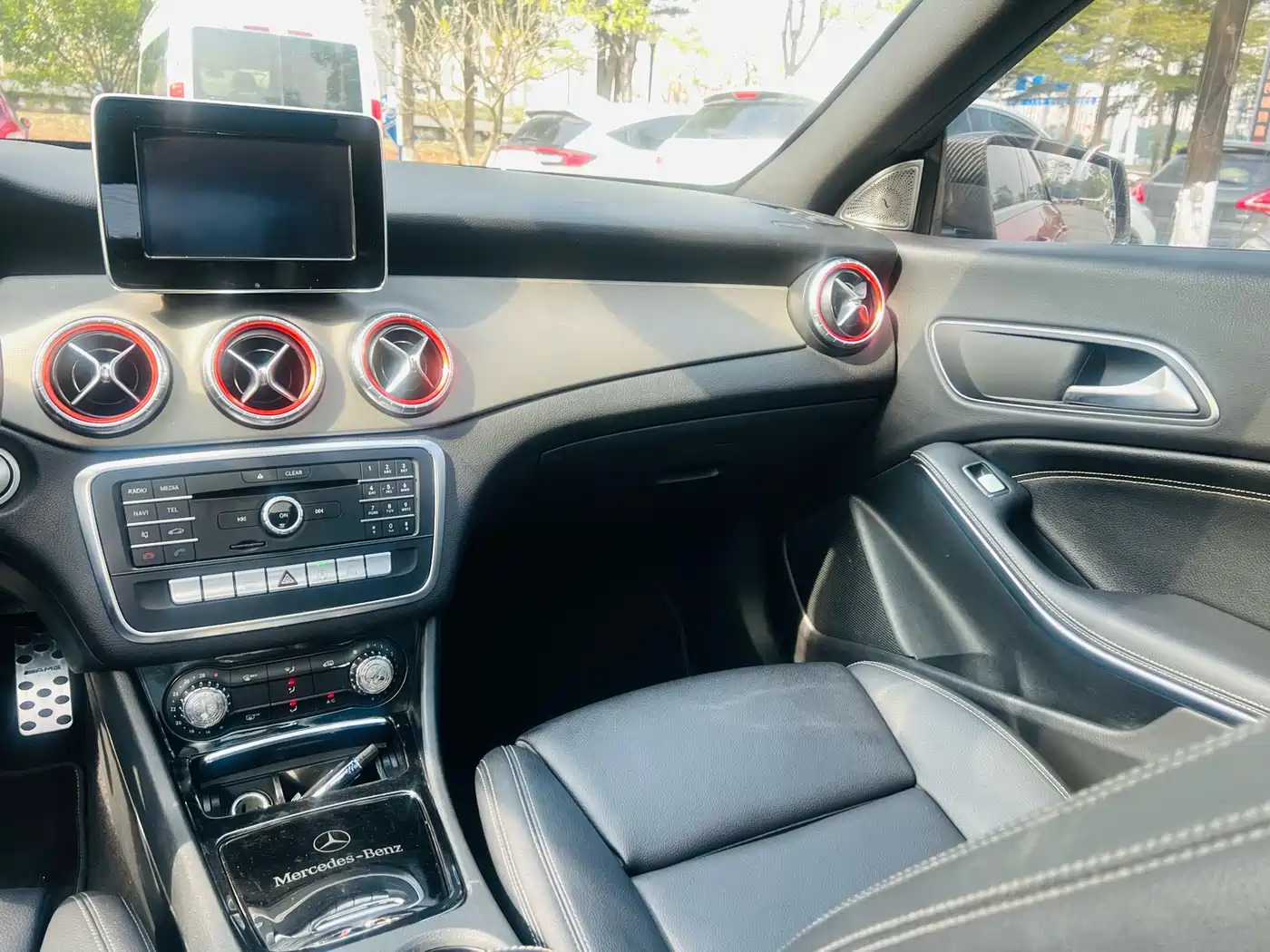 Mercedes-Benz CLA (Import) 2016 Facelift CLA 200 Style фото 21