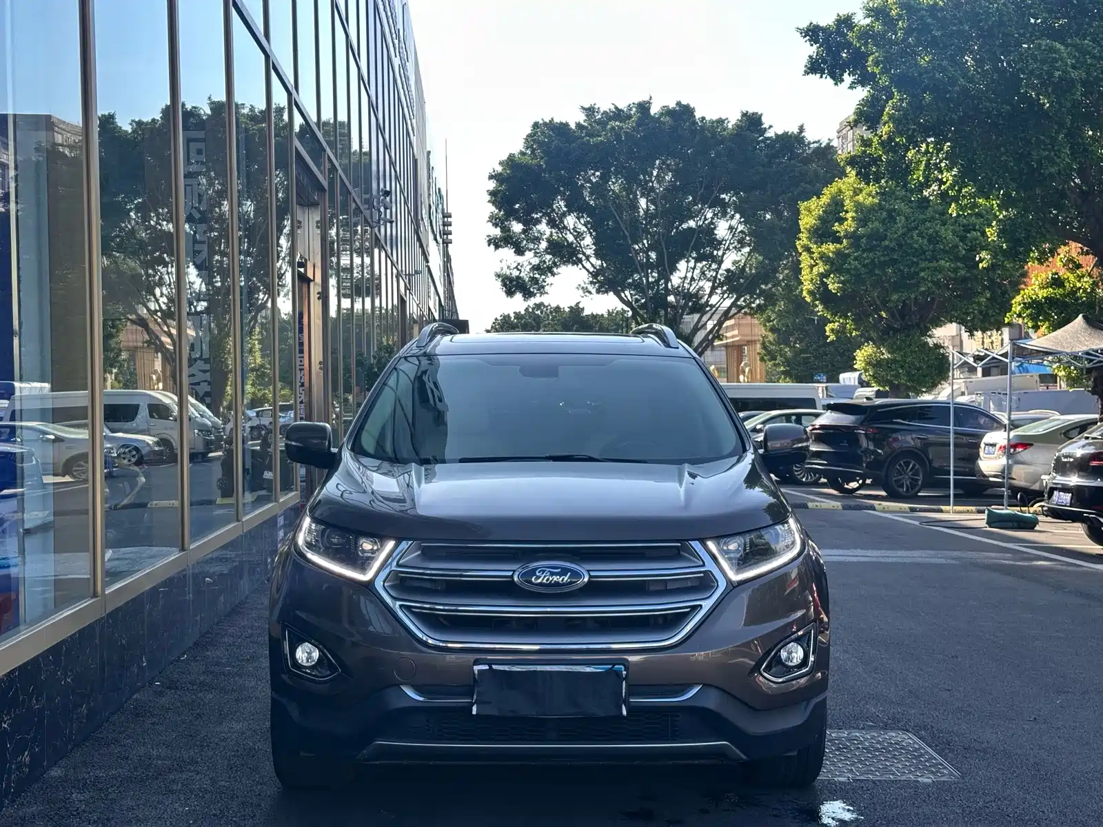 Фото 2 - Ford Edge