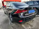 Фото 6 - Lexus IS