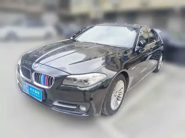 BMW 5 Series 2014 525Li Leading — фото 1