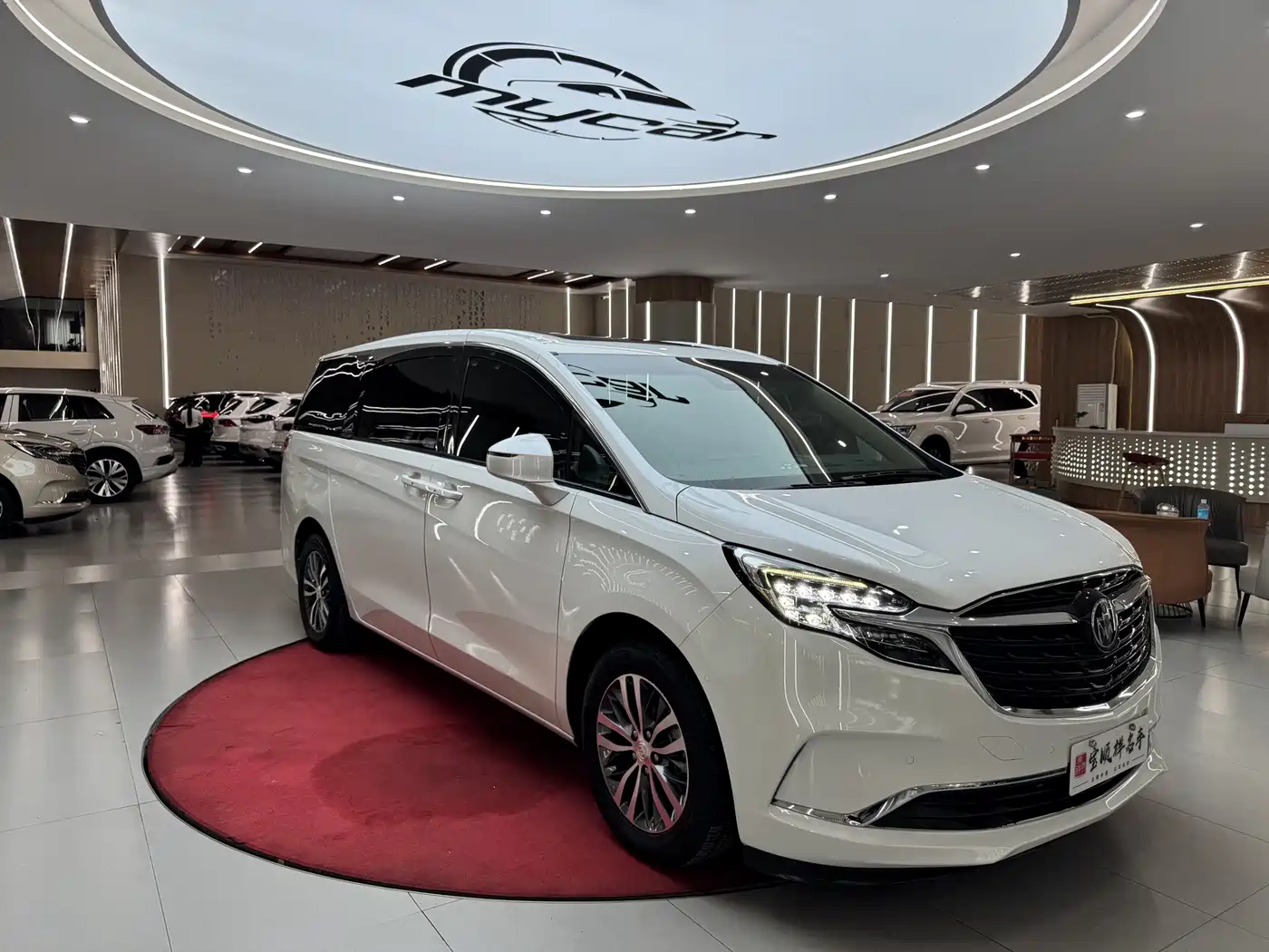 Фото 3 - Buick GL8