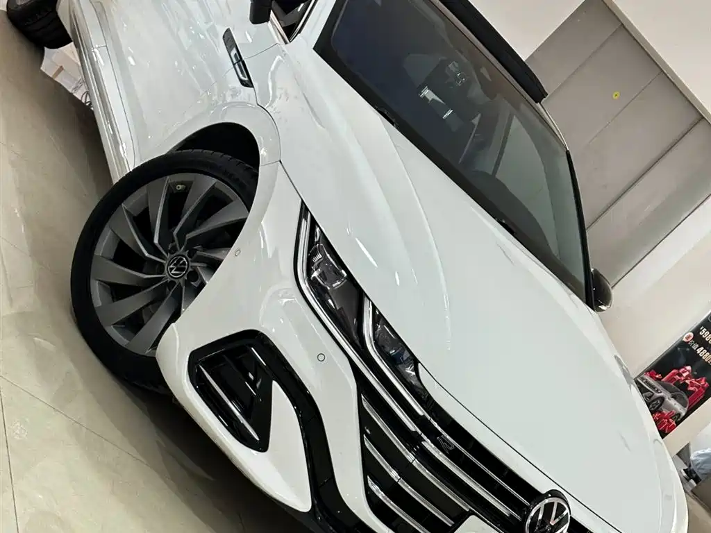 Volkswagen FAW-Volkswagen CC 2023 380TSI Eye-catching Edition фото 25