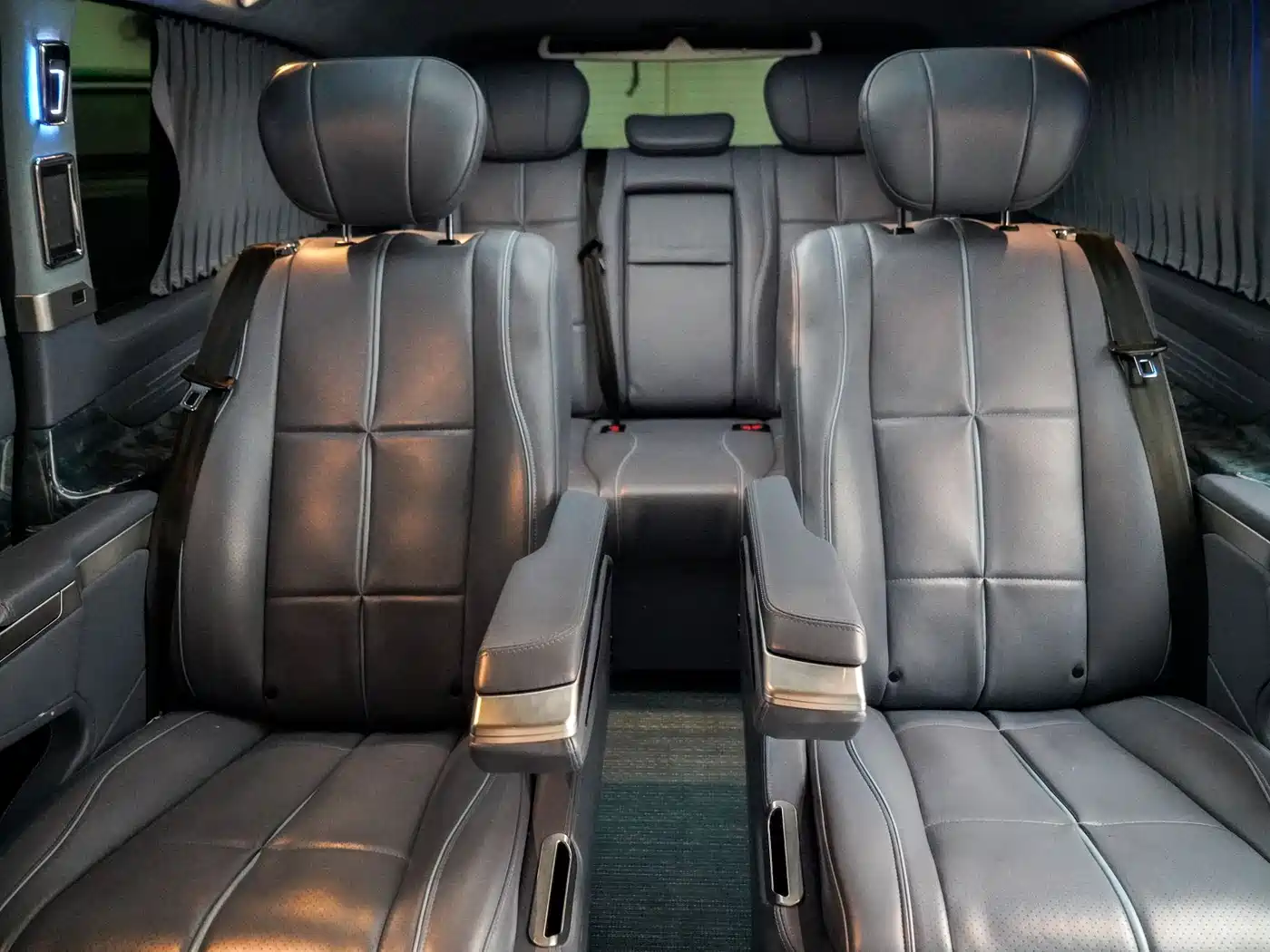 Mercedes-Benz V-Class 2022 V 260 L Long Wheelbase Prestige Edition фото 14