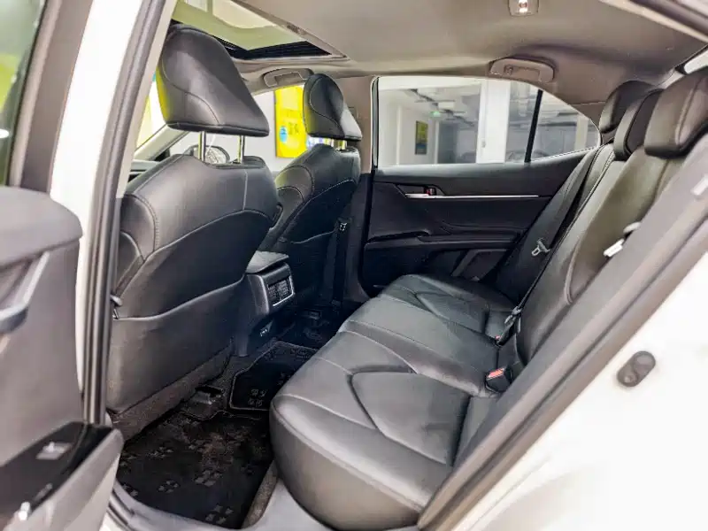 Toyota Camry 2023 2.0G Luxury Edition фото 6