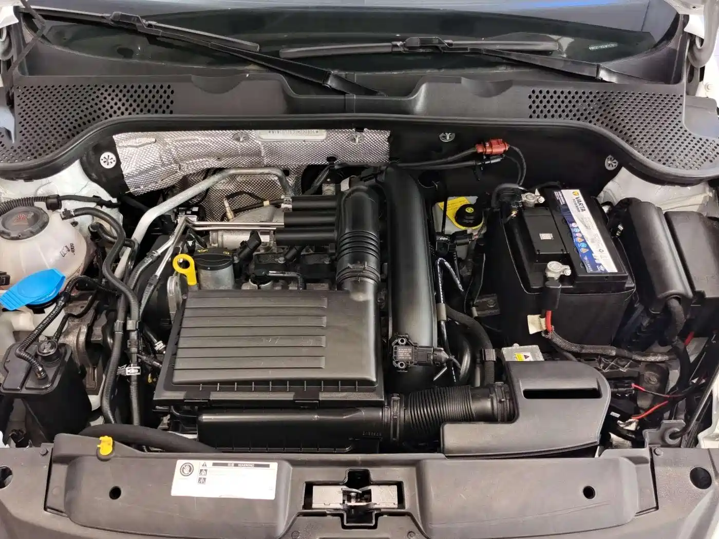 Volkswagen Beetle 2018 180TSI Easy Joy Edition фото 6