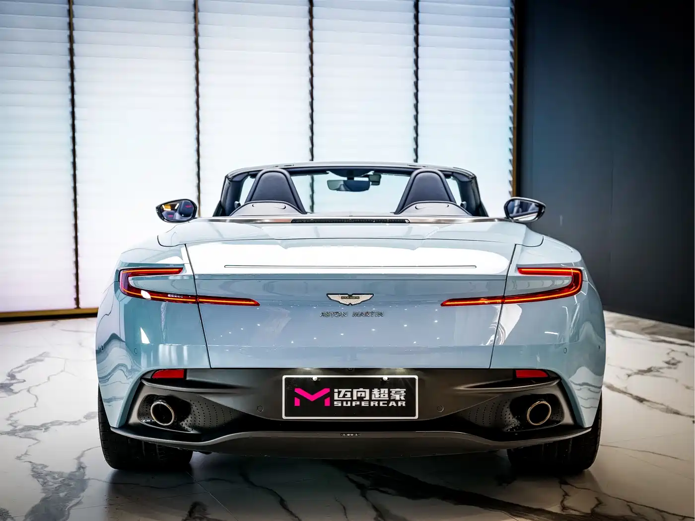 Aston Martin DB11 2020 2019 4.0T V8 Volante
