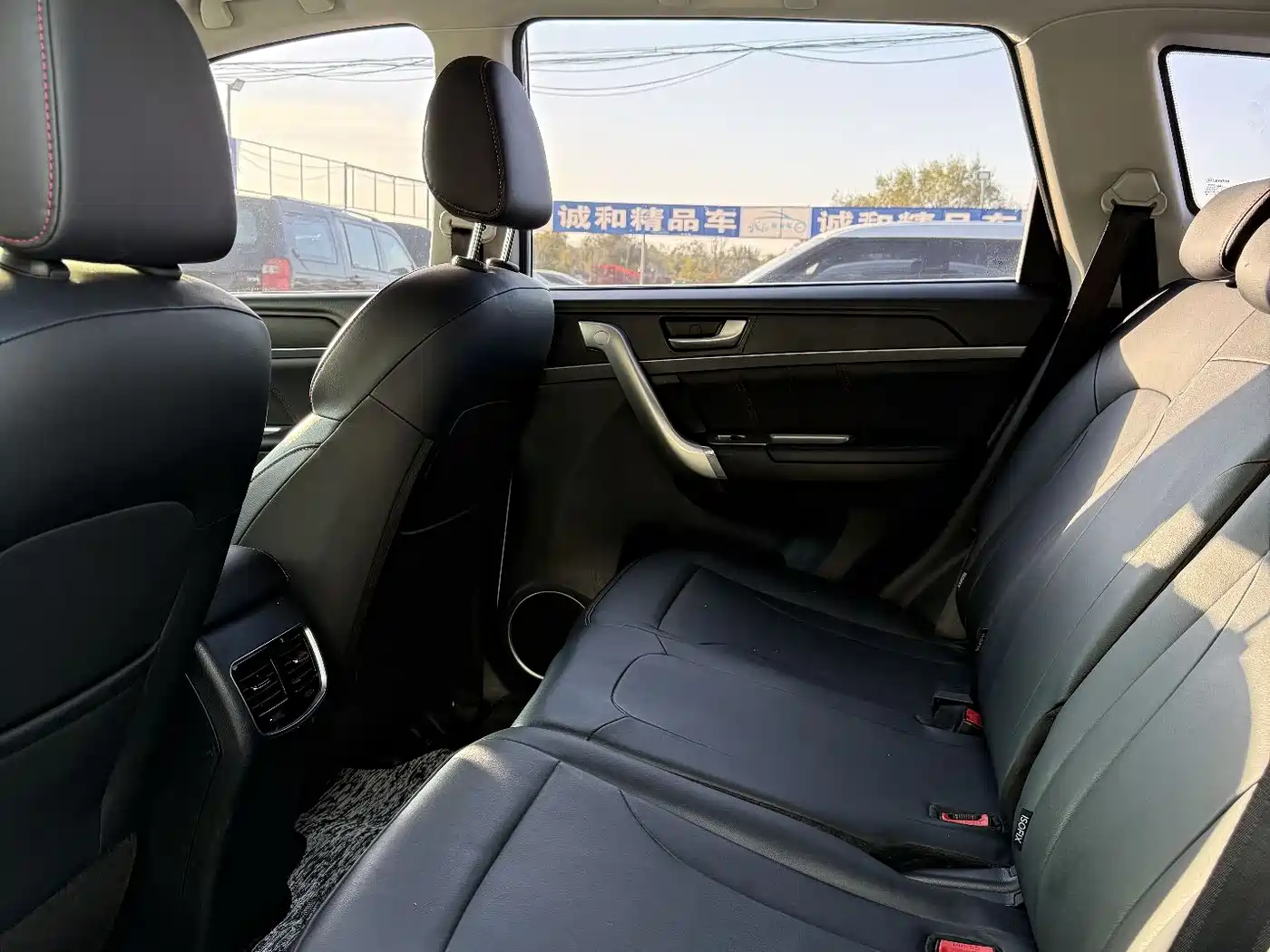 Haval M6 2019 1.5T DCT 2WD Elite Version China V фото 6