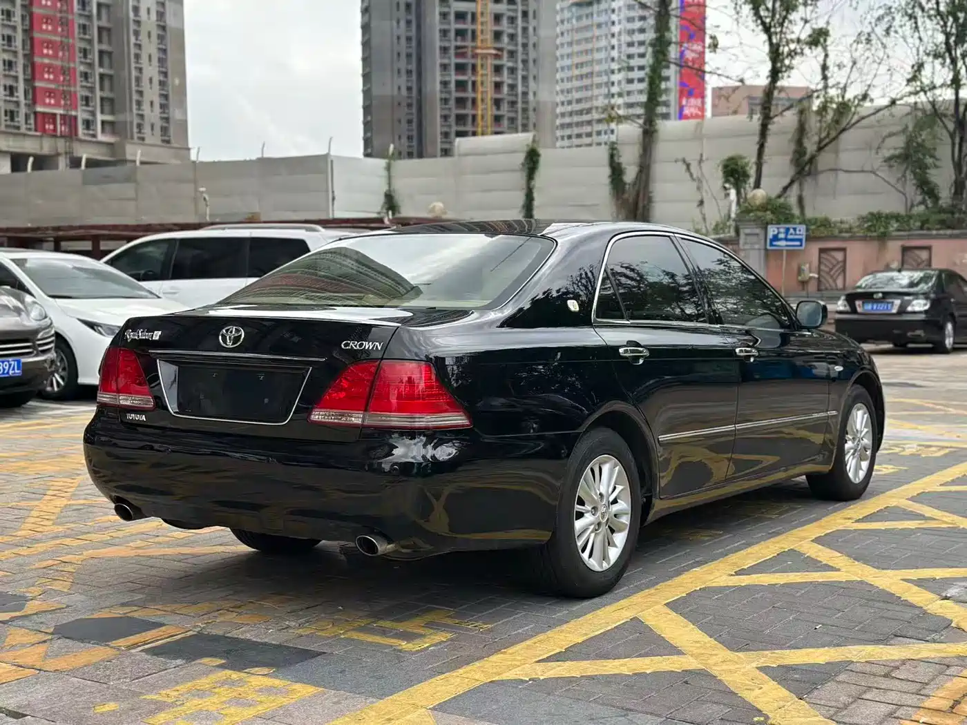 Toyota Crown 2006 2.5L Royal Leather Edition фото 11
