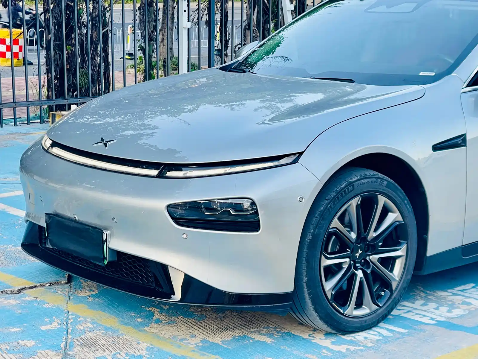 Фото 4 - XPeng P7