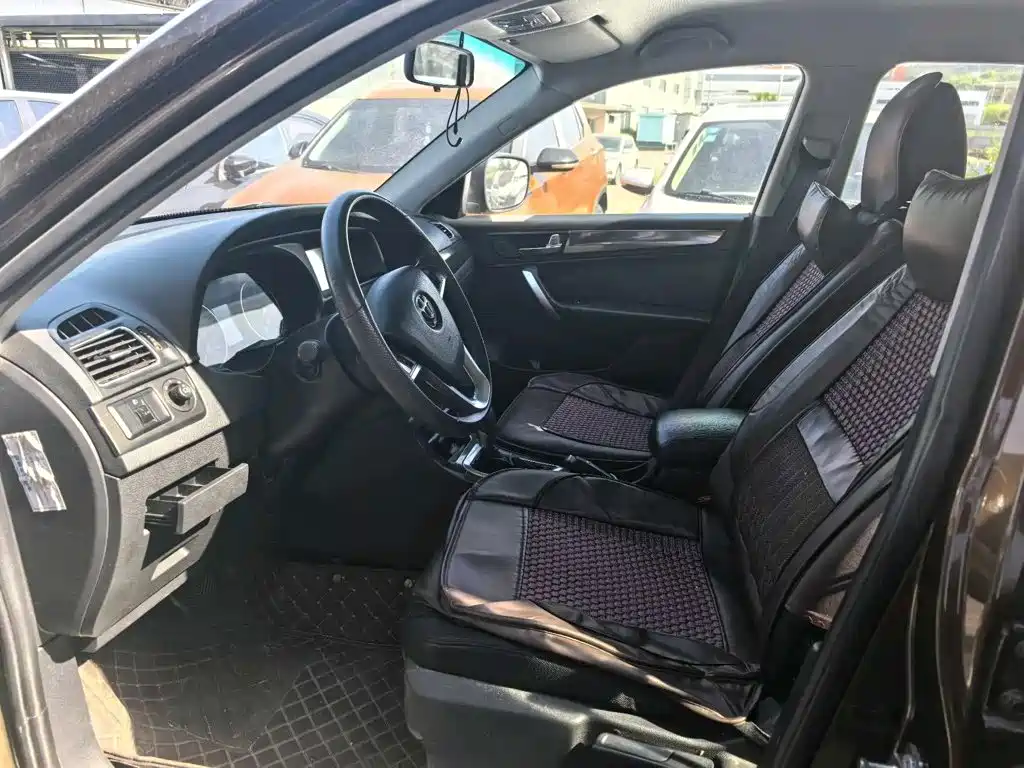 Zhonghua V5 2016 2016 1.5T Automatic 2WD Sport Edition