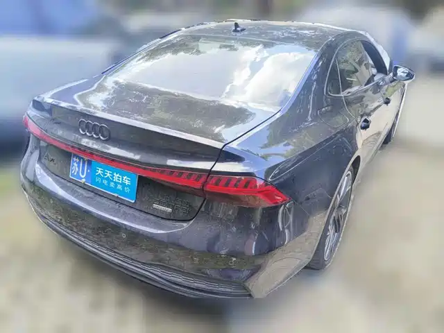 Audi A7L 2023 45 TFSI quattro S-line Black Warrior Edition — фото 2