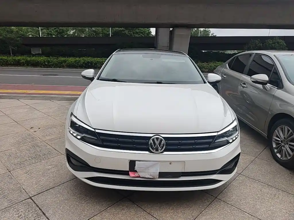 Photo 3 - Volkswagen Lamando