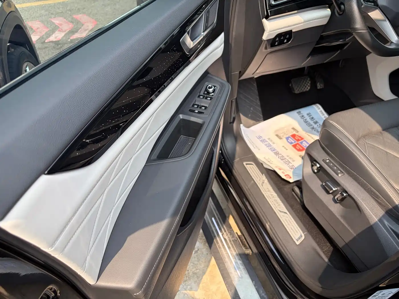 Volkswagen Teramont 2025 2024 380TSI 4WD Dragon Glory Edition