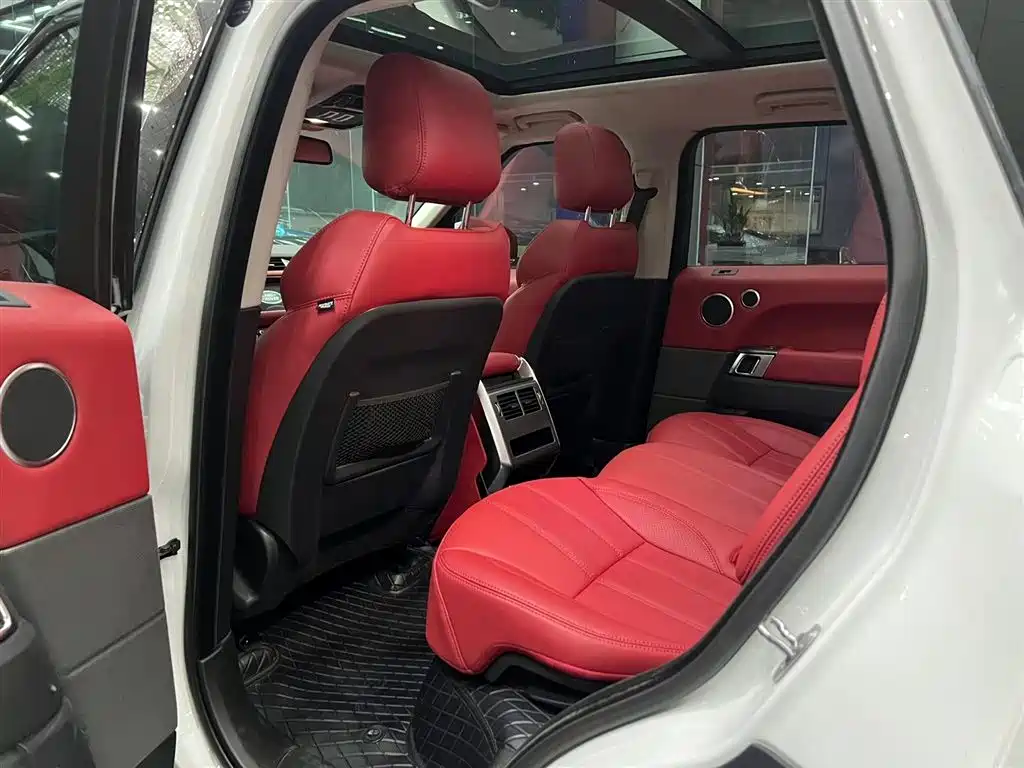 Land Rover Range Rover Sport 2016 Model 3.0 SC V6 SE фото 6