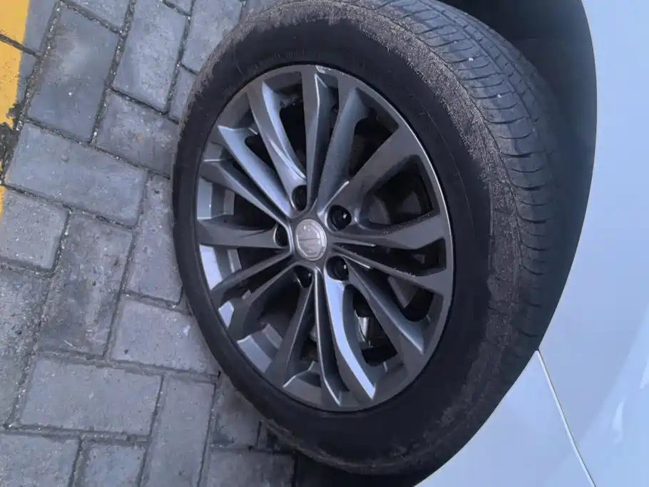 MG MG5 2025 2026 Model 180DVVT Global Luxury Edition