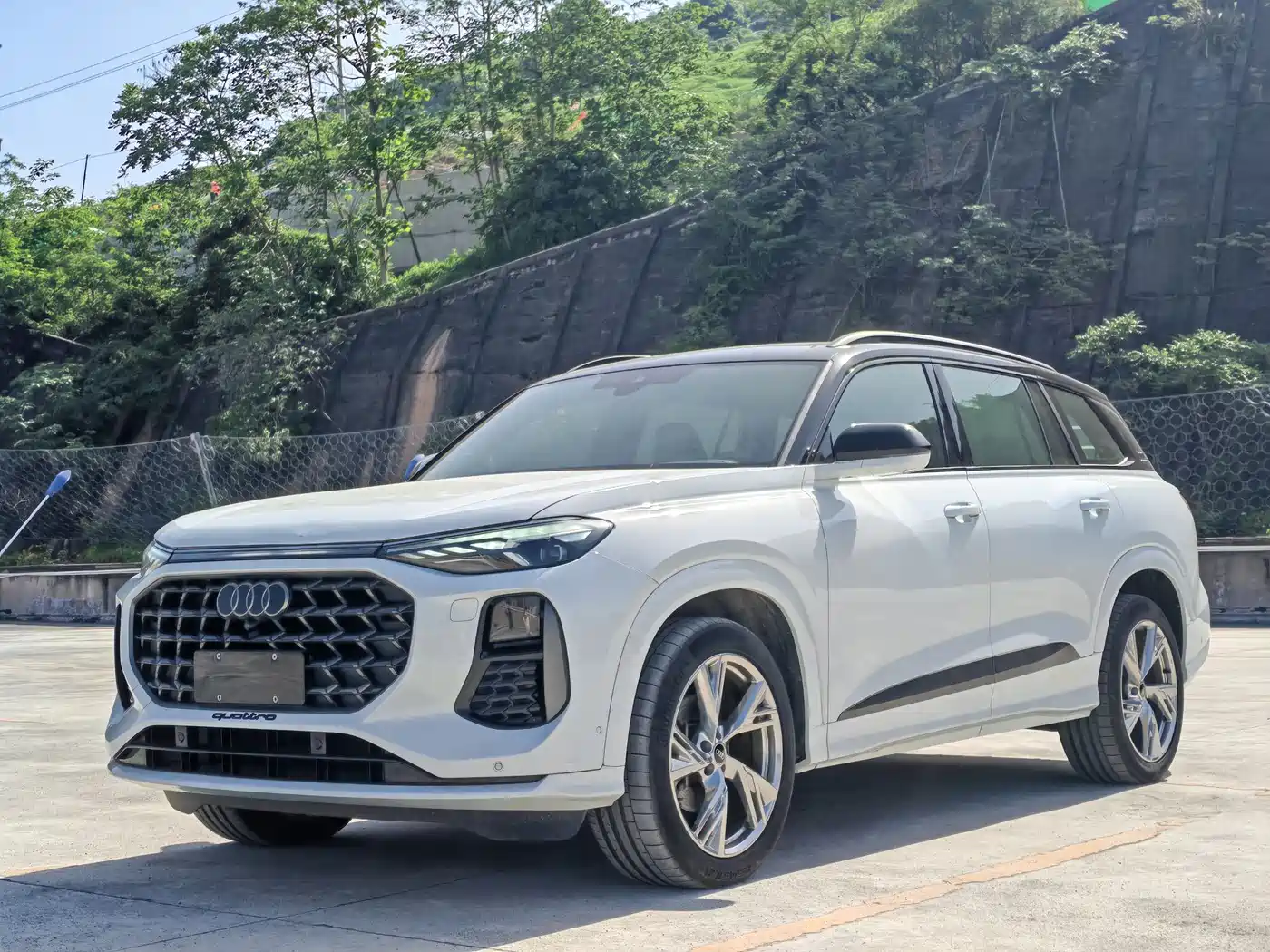 AUDI Q6 2026