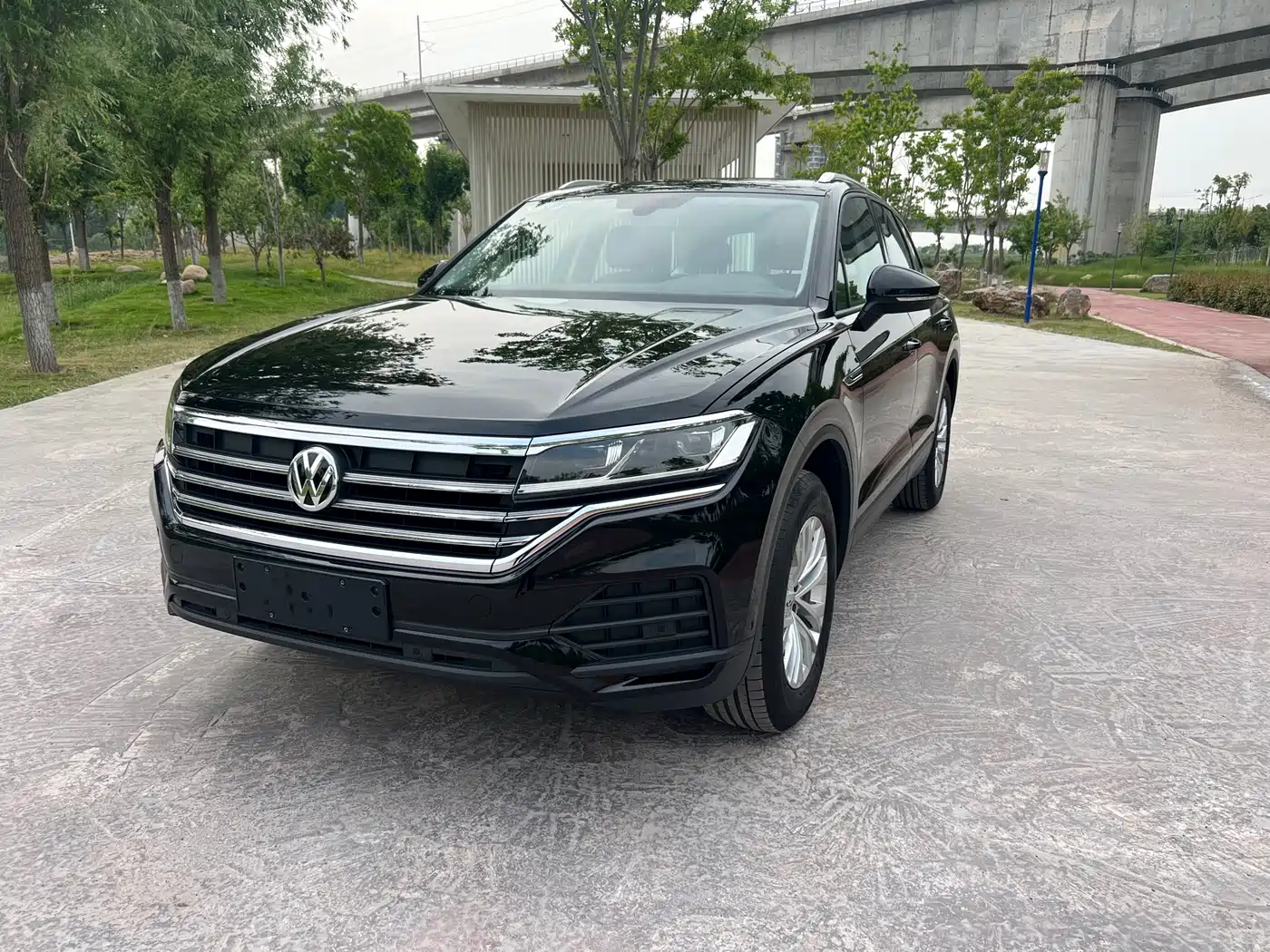 Volkswagen Touareg 2019 2.0TSI Pilot Edition China VI