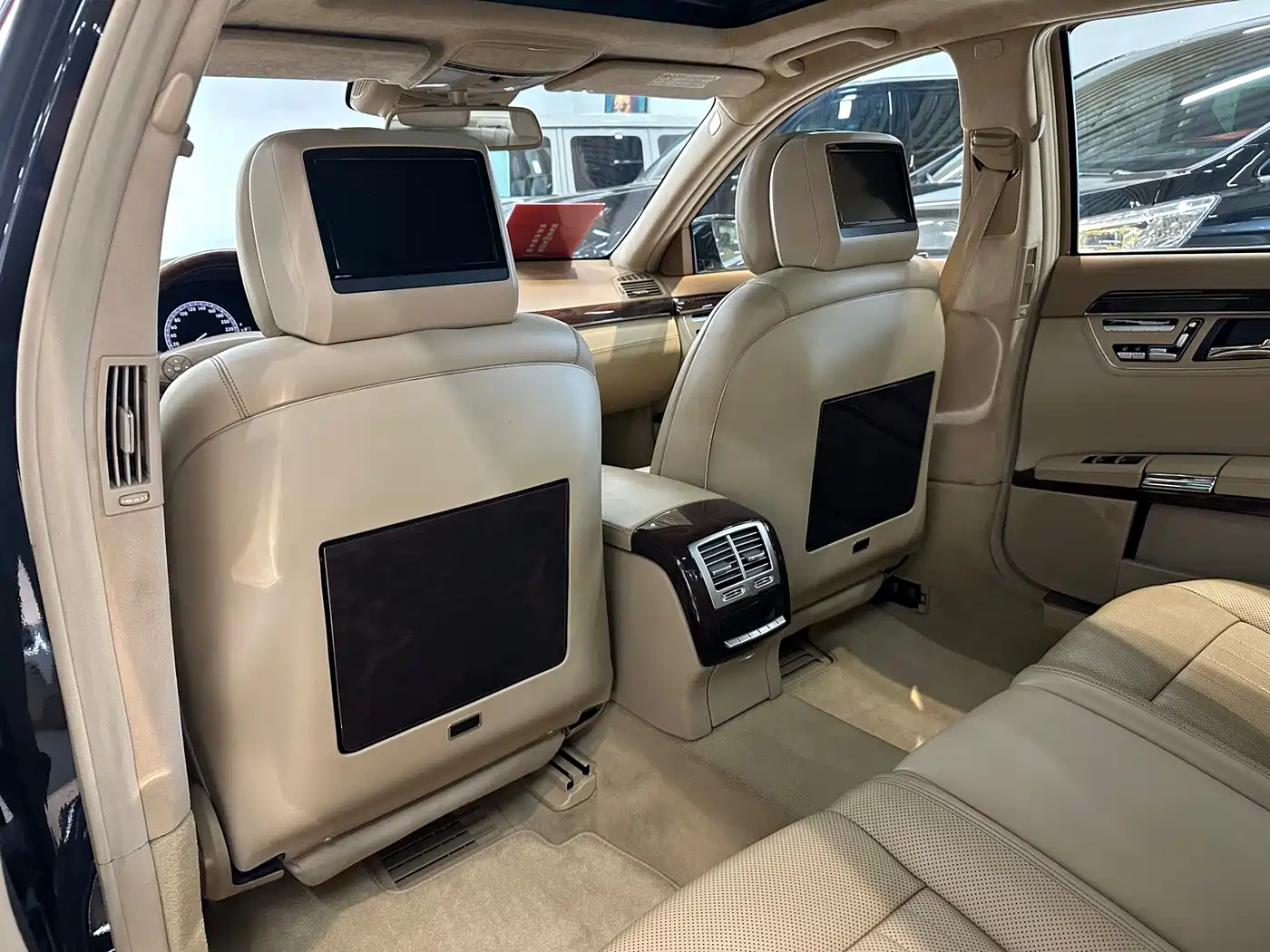 Mercedes-Benz S-Class 2012 S 600 L Grand Edition фото 18