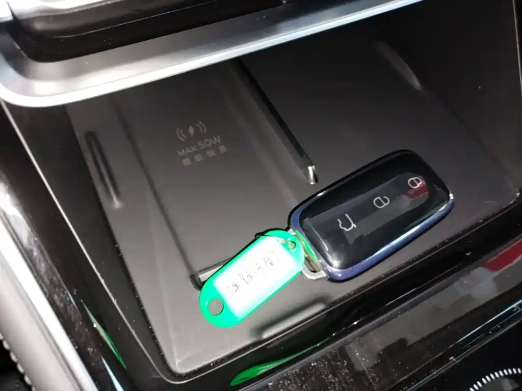 Geely Galaxy Galaxy A7 2025 EM-i 150km Explorer+ Edition фото 9