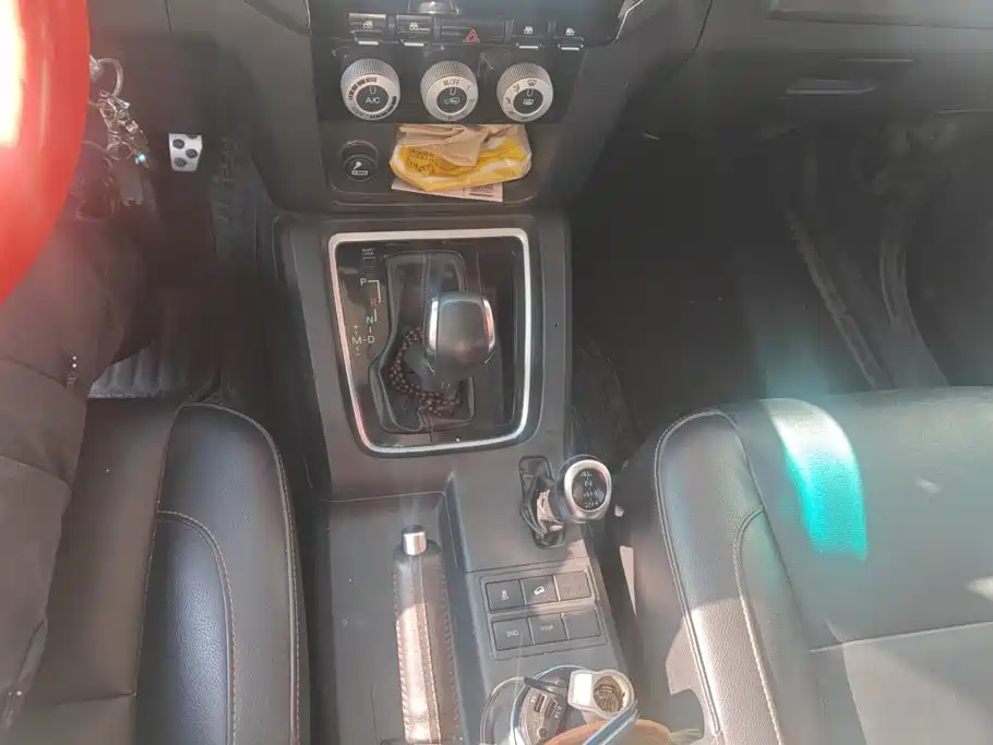 BAIC ORV Beijing Offroad BJ40 2016 2016 Model 40L 2.3T Automatic 4WD Exclusive