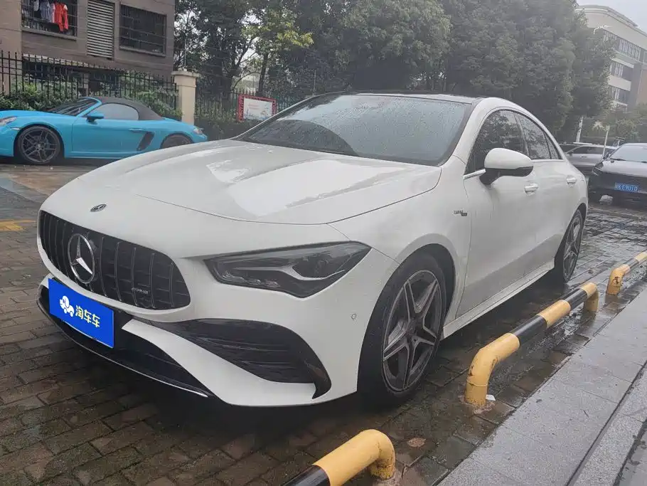 صورة 1 - Mercedes-Benz CLA (Import)