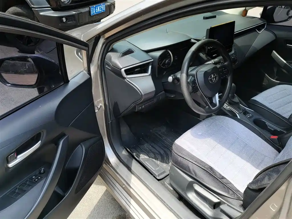 Toyota Corolla 2019 1.2T S-CVT GL Pioneer Edition фото 12