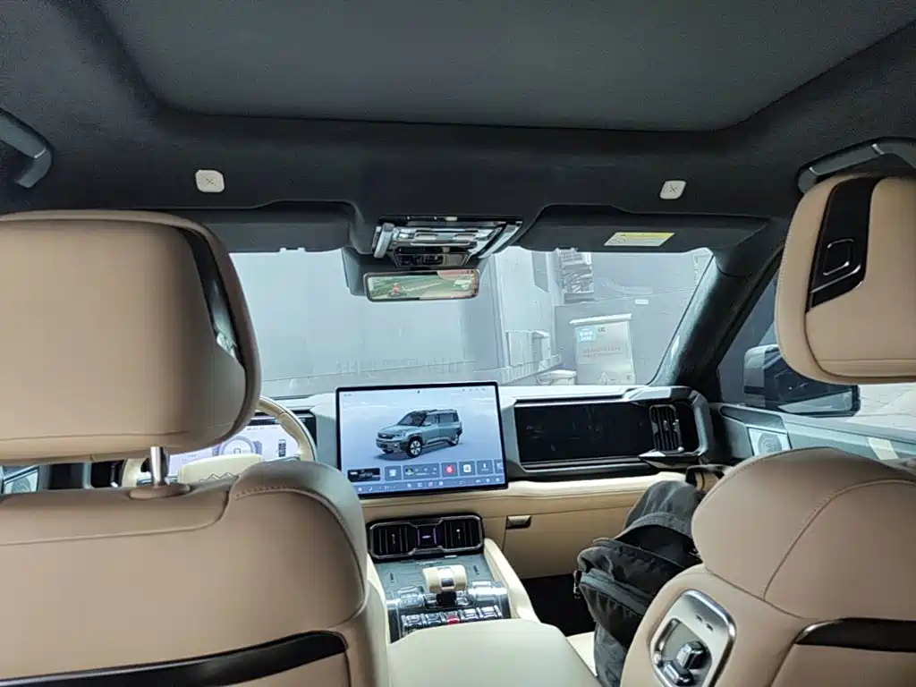 Fang Cheng Bao Leopard 8 2024 2025 Zhiyong Flagship 7-Seater