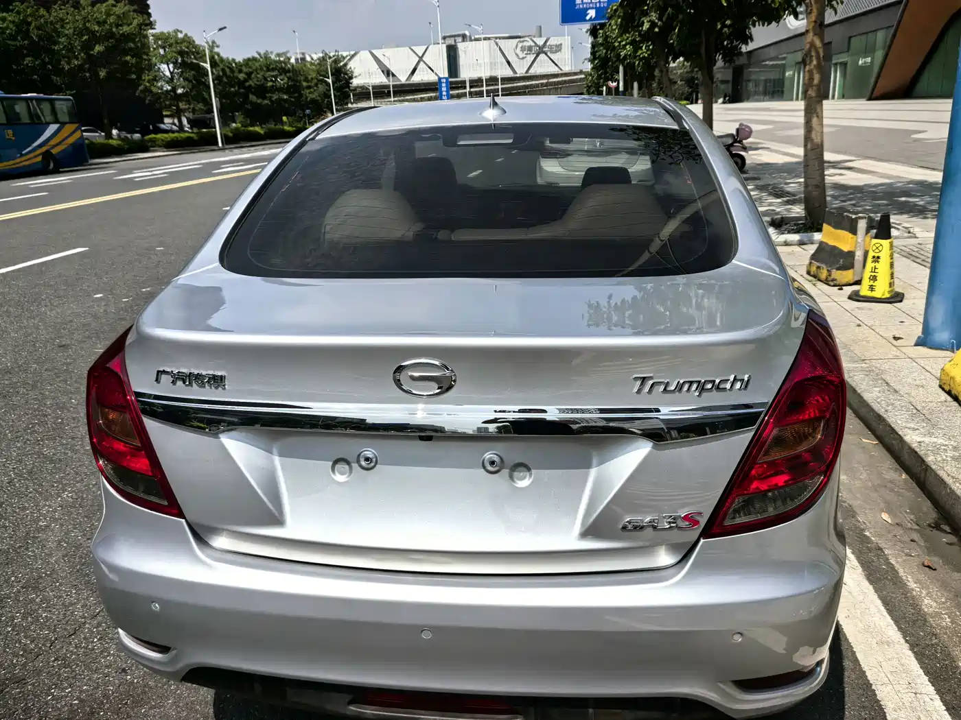 GAC Trumpchi Trumpchi GA3S Vision 2015 2014 1.6L Automatic Luxury ESP Edition