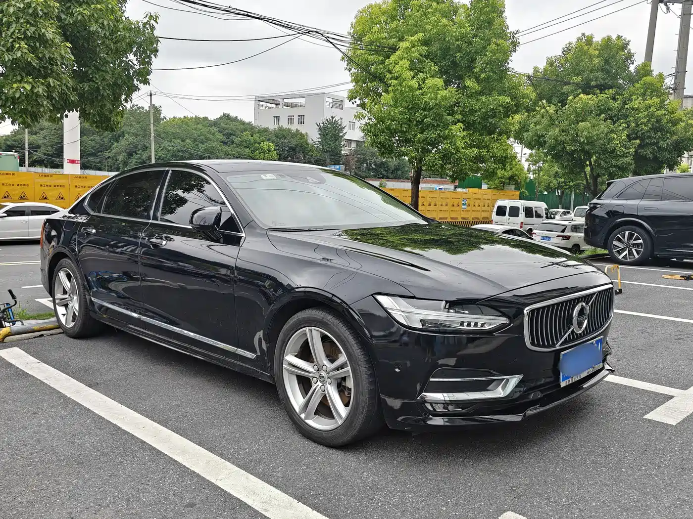 Фото 3 - Volvo S90