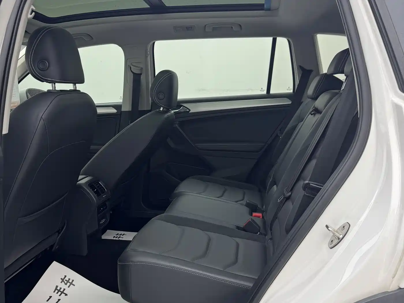 Volkswagen Tiguan L 2021 330TSI Automatic 2WD Smart фото 17