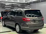 Фото 7 - Buick GL8