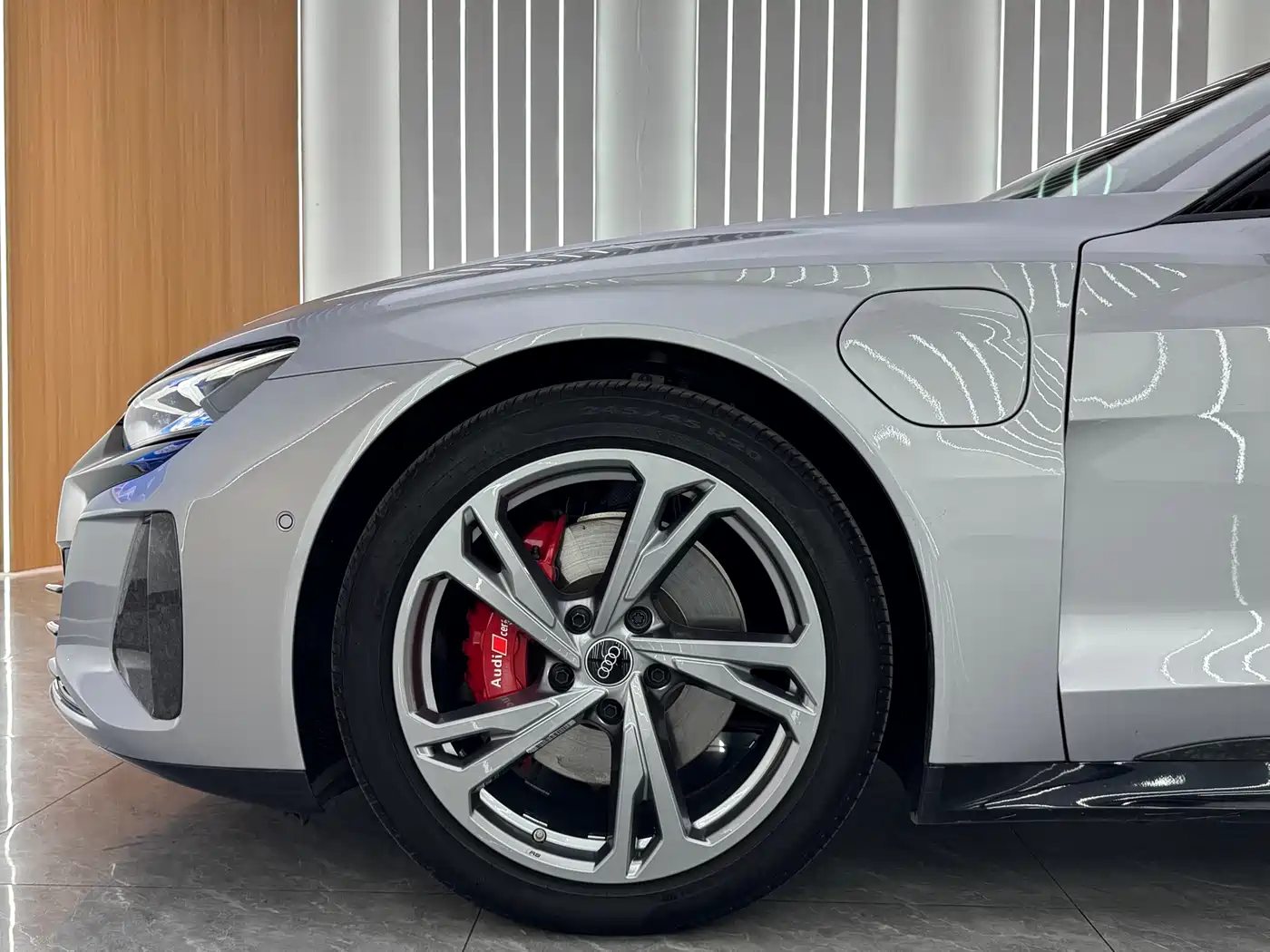Audi e-tron GT 2023 Base Model фото 4