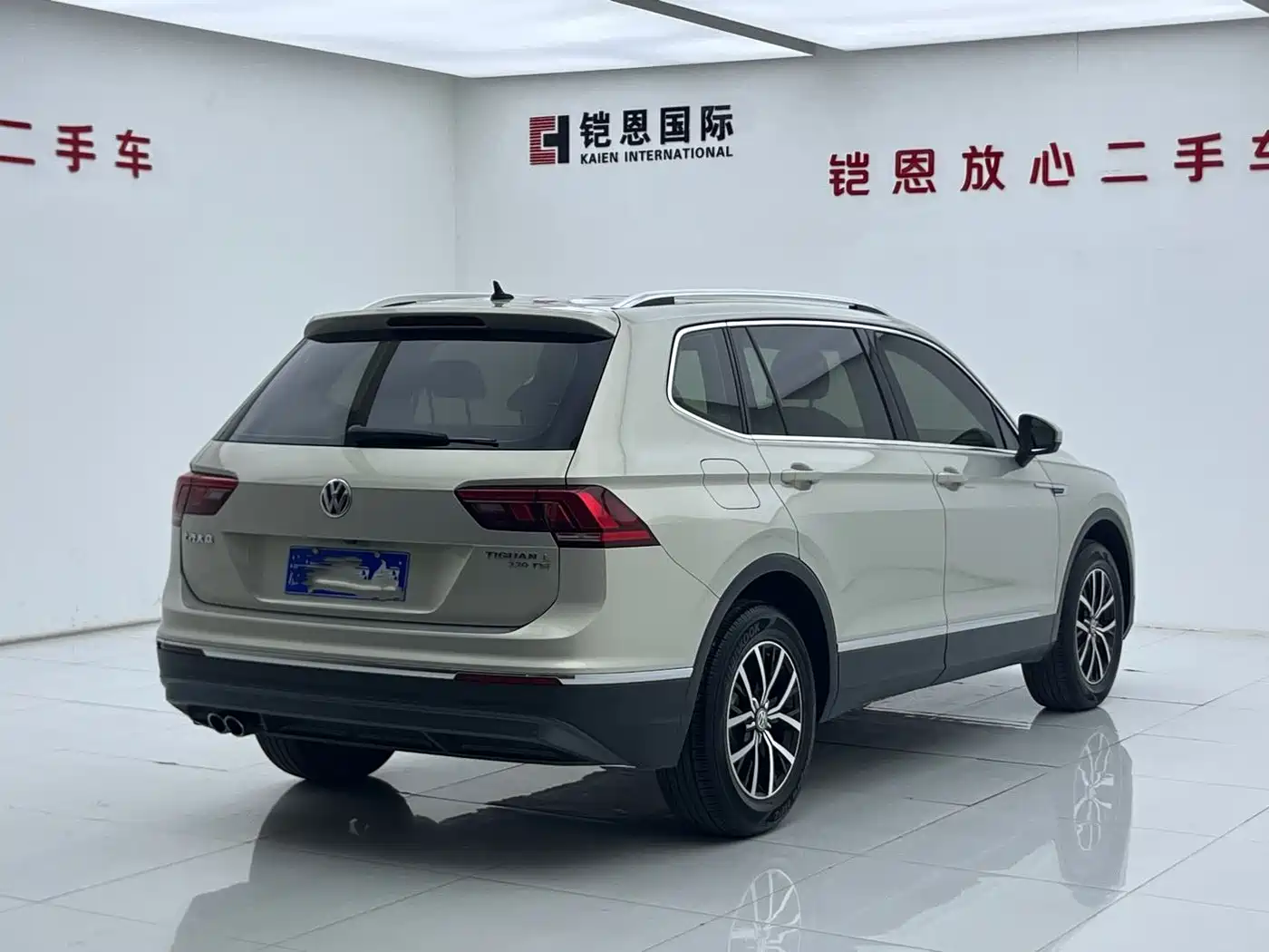 Volkswagen Tiguan L 2017 330TSI Automatic 2WD Luxury Edition фото 6