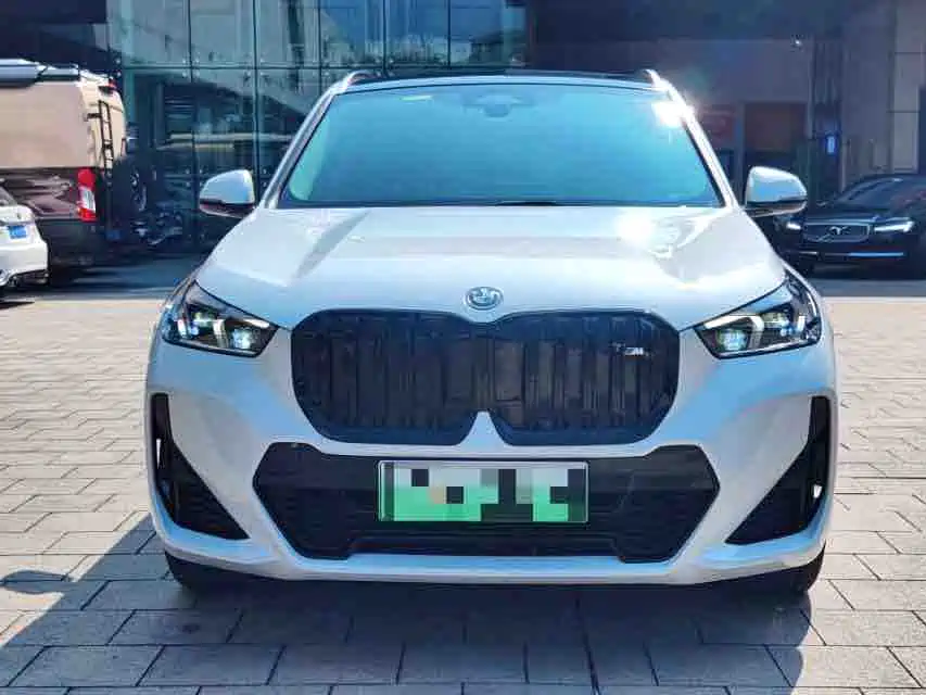 BMW iX1 2024 2023 eDrive25L X Design Package