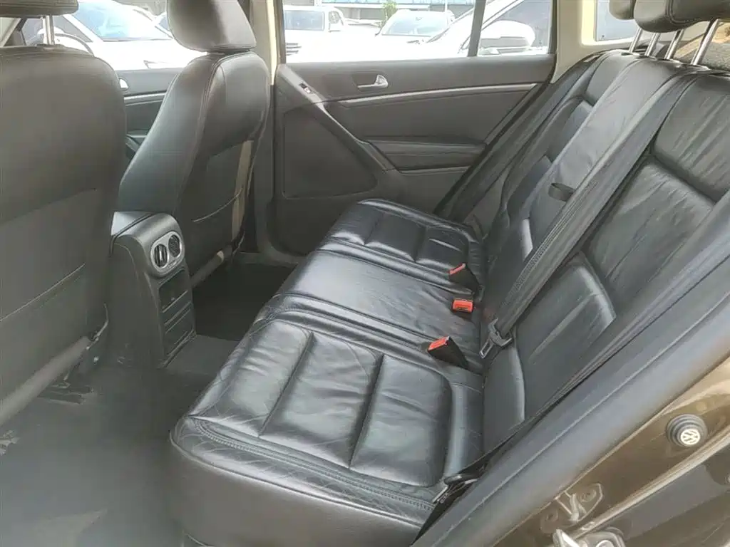 Volkswagen Tiguan 2015 1.8TSI Automatic 2WD Comfortline фото 17