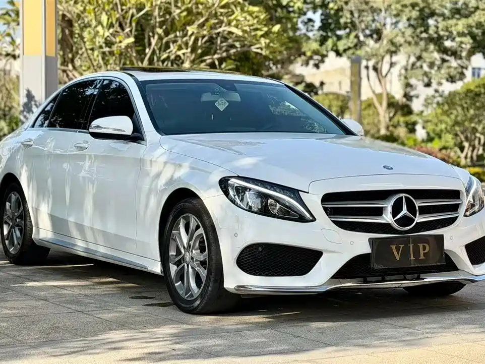 Mercedes-Benz C-Class 2015 Facelift C 180 L Sport фото 3
