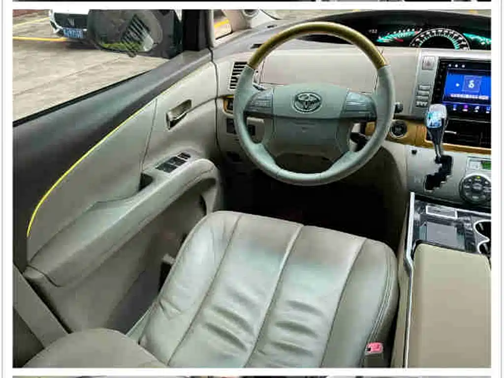 Toyota Previa 2007 3.5L 7-Seater Luxury фото 8