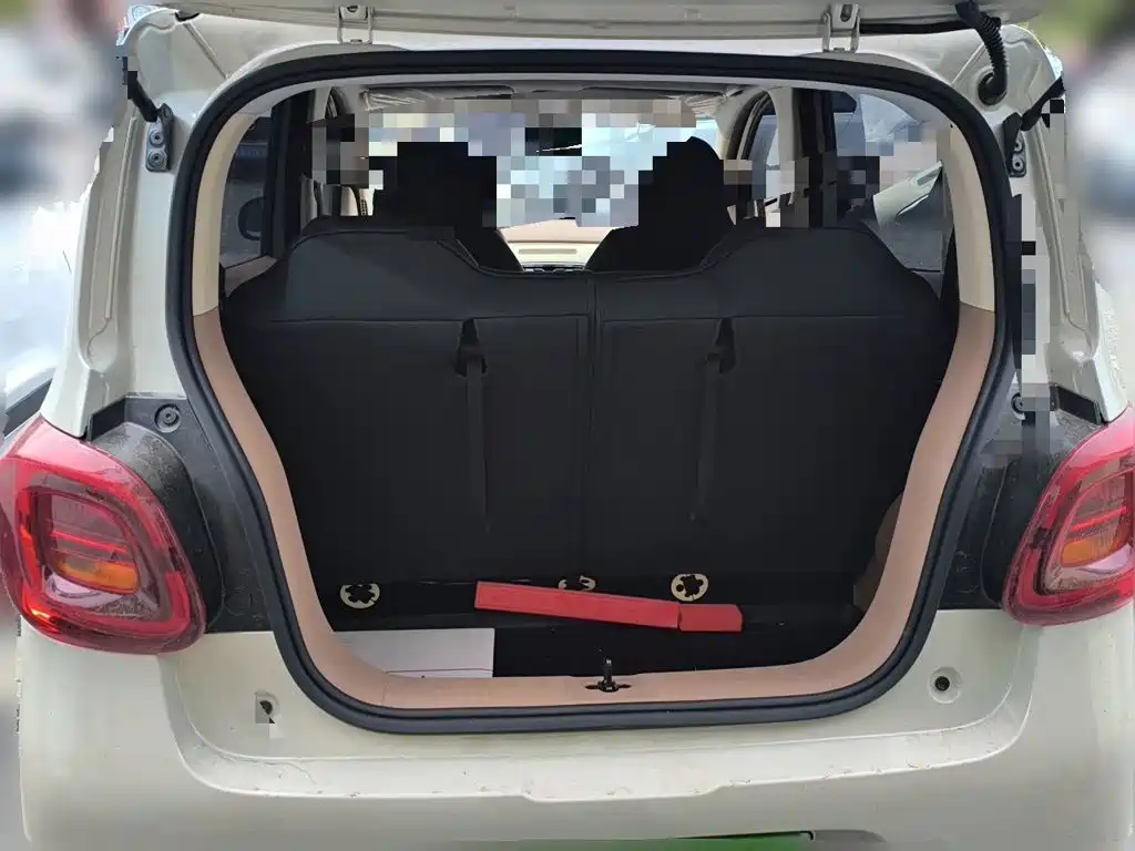 Wuling Motors Hongguang MINIEV 2026 2025 4-Door Advanced